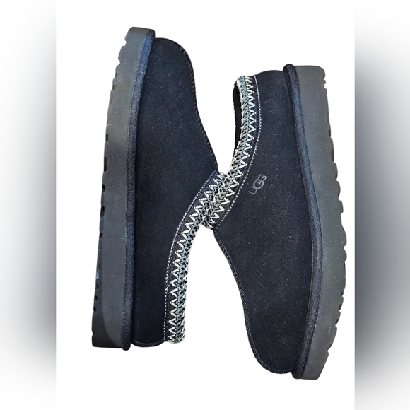 UGG Women's Tasman 5955 Black Size 8, Like New - Picture 10 of 12